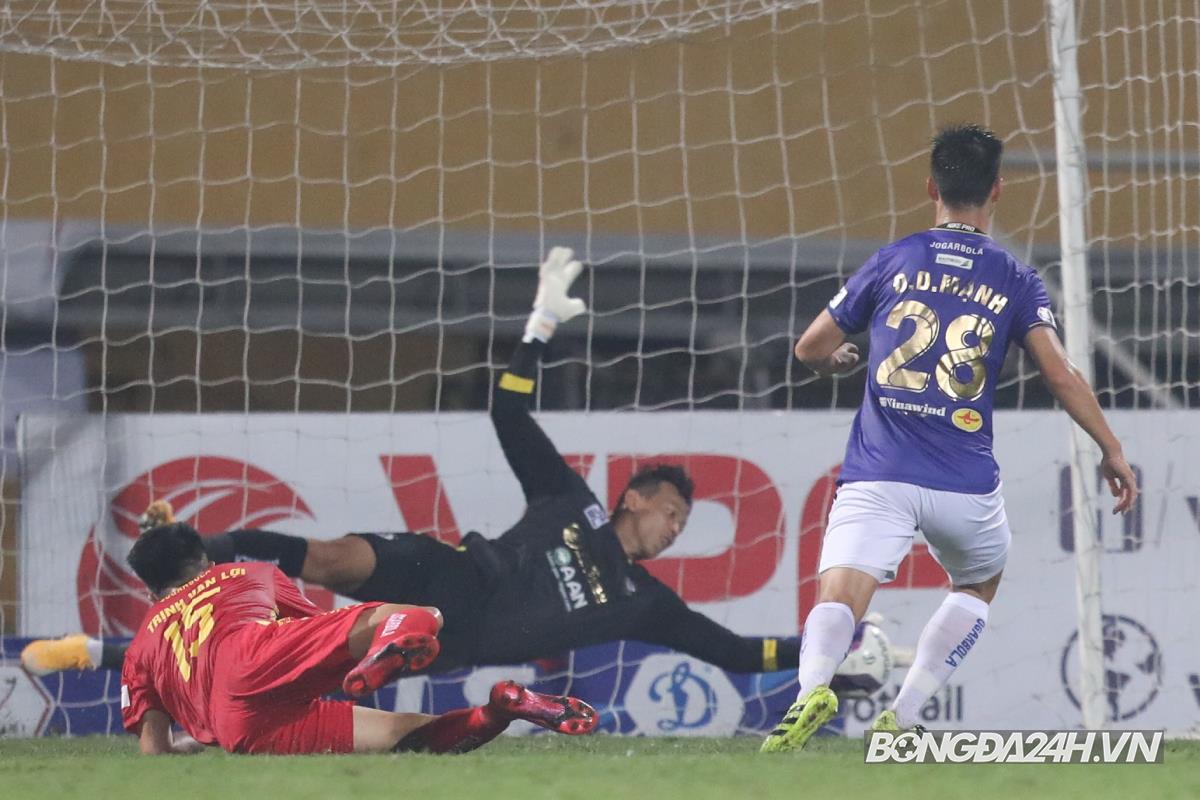 ẢNH Tấn Trường tức giận sau bàn thắng của Samson hình ảnh gốc 2 ẢNH Tấn Trường tức giận sau bàn thắng của Samson hình ảnh gốc 2