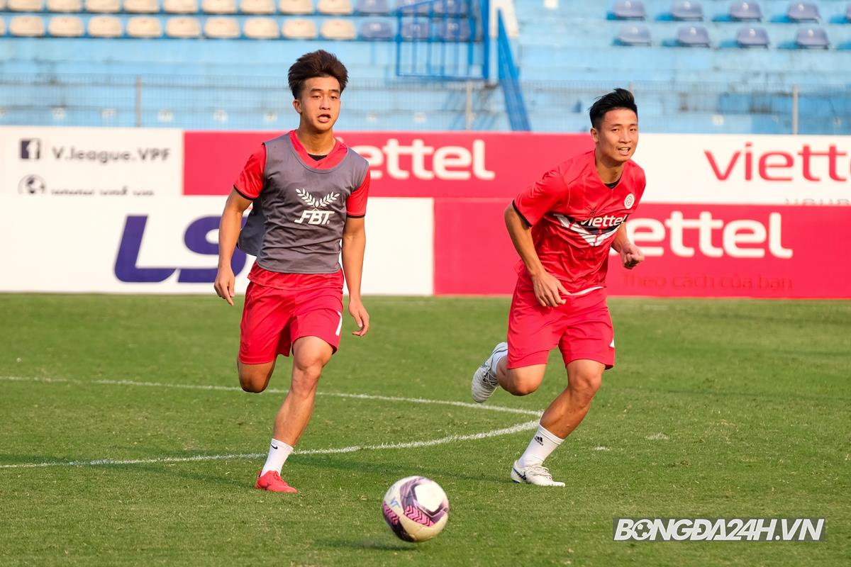 Danh Trung Viettel tập luyện