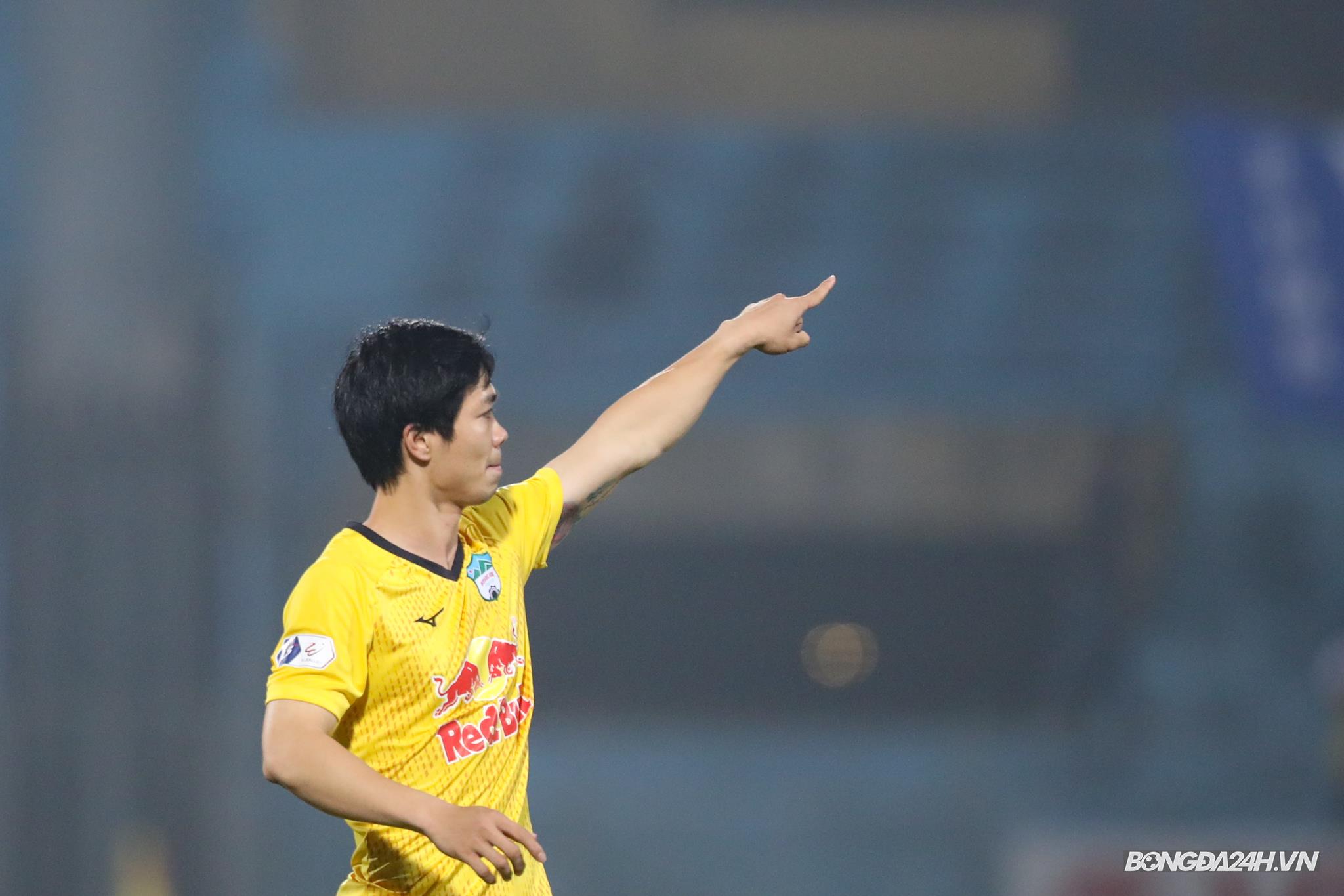 ẢNH Ngay sau lời nhắc bí ẩn của HLV Kiatisuk, Công Phượng lập tức nổ súng hình ảnh gốc 2 ẢNH Ngay sau lời nhắc bí ẩn của HLV Kiatisuk, Công Phượng lập tức nổ súng hình ảnh gốc 2