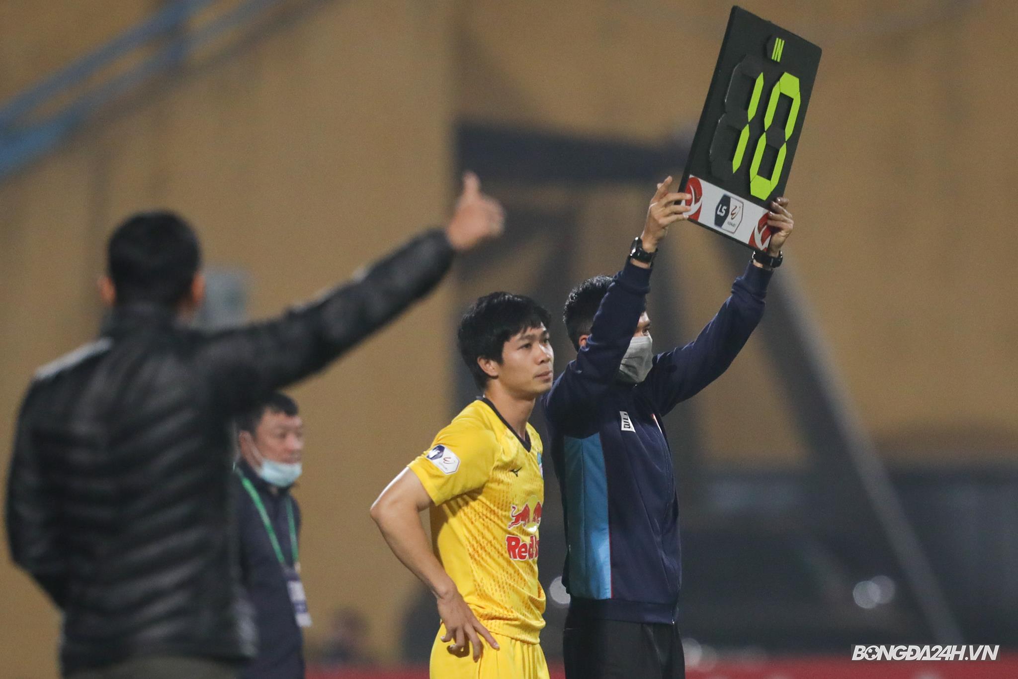 ẢNH Ngay sau lời nhắc bí ẩn của HLV Kiatisuk, Công Phượng lập tức nổ súng hình ảnh gốc 2 ẢNH Ngay sau lời nhắc bí ẩn của HLV Kiatisuk, Công Phượng lập tức nổ súng hình ảnh gốc 2