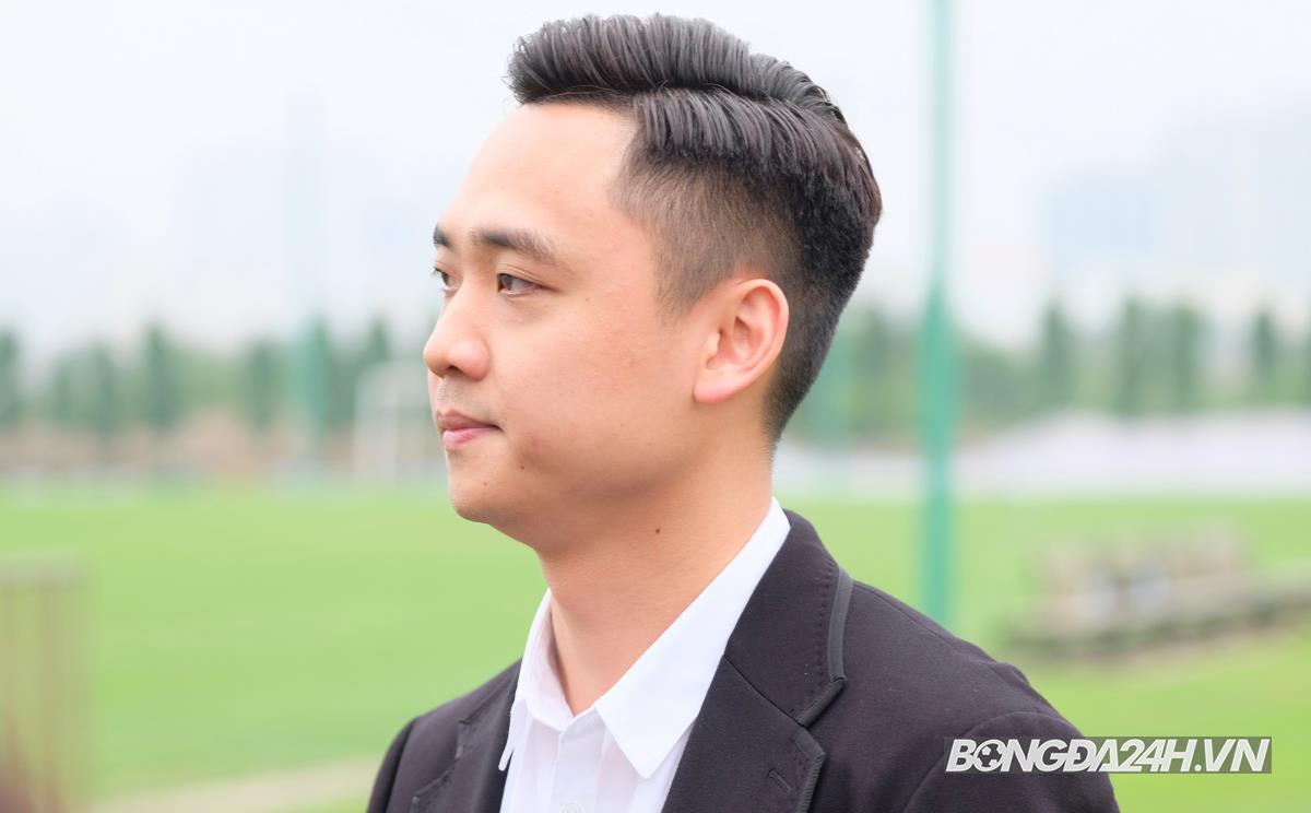 Trưởng đoàn Nguyễn Quốc Tuấn CLB Hà Nội