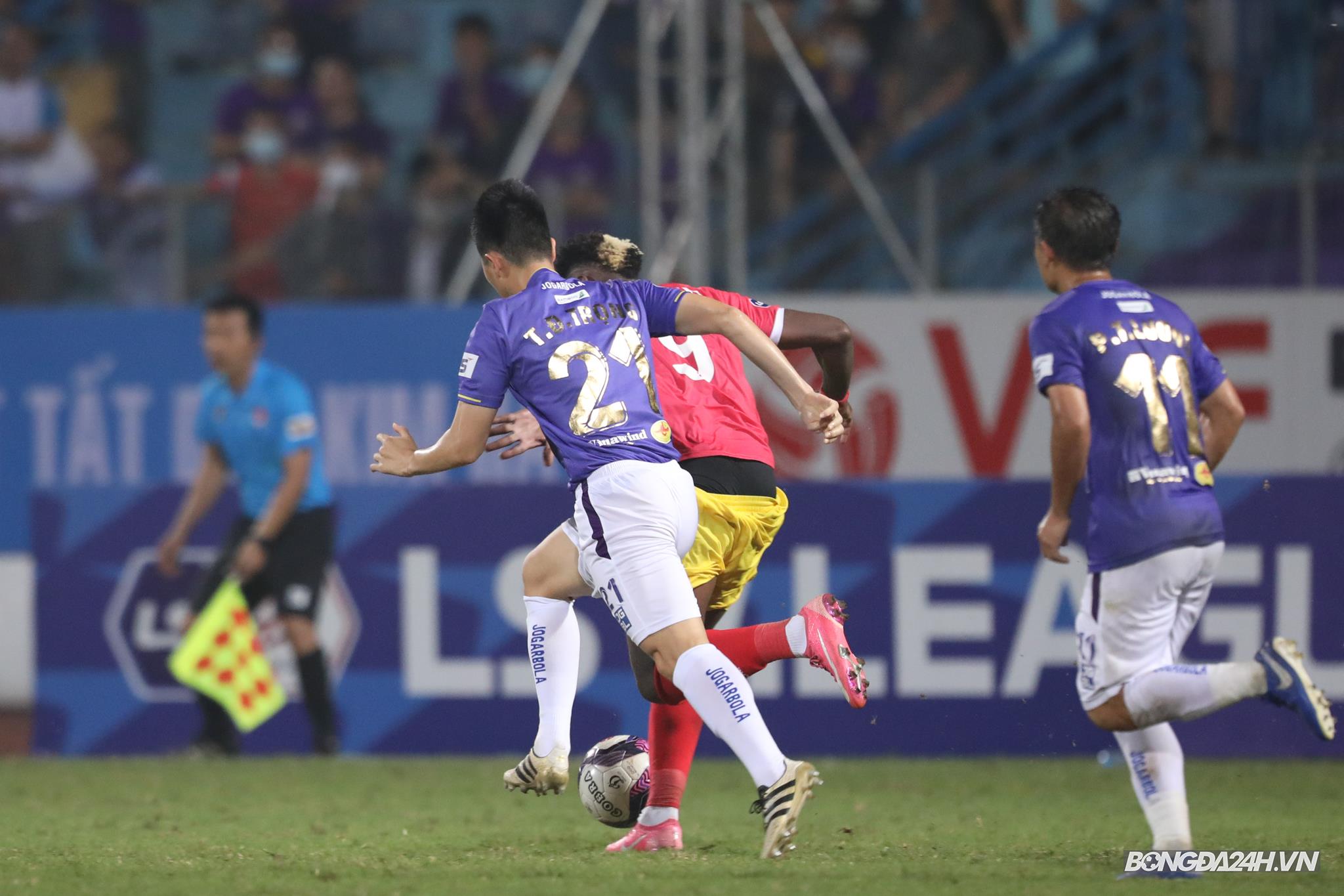 Đình Trọng Walsh Hà Nội vs Hà Tĩnh