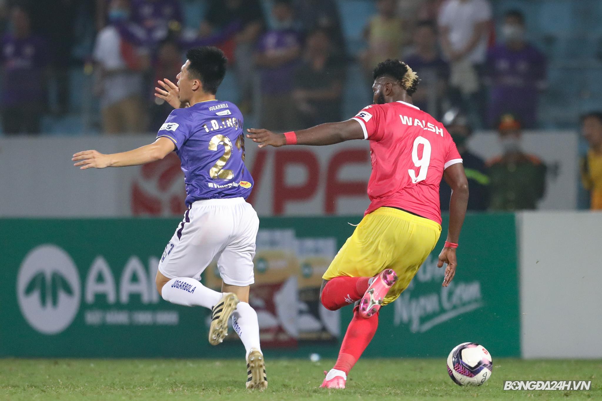 Đình Trọng Walsh Hà Nội vs Hà Tĩnh