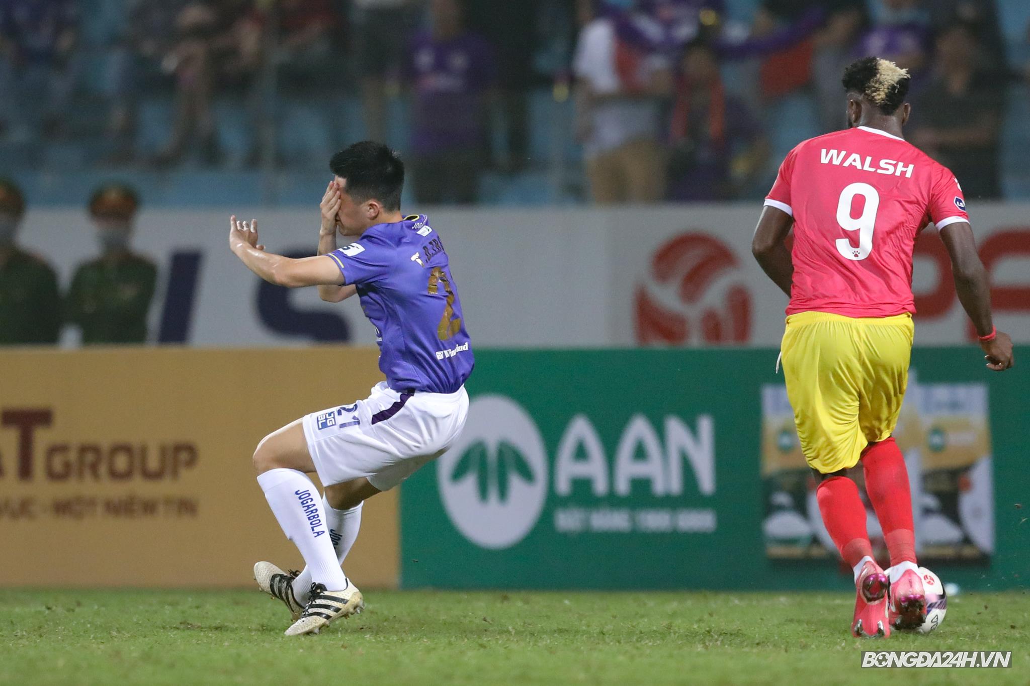 Đình Trọng Walsh Hà Nội vs Hà Tĩnh