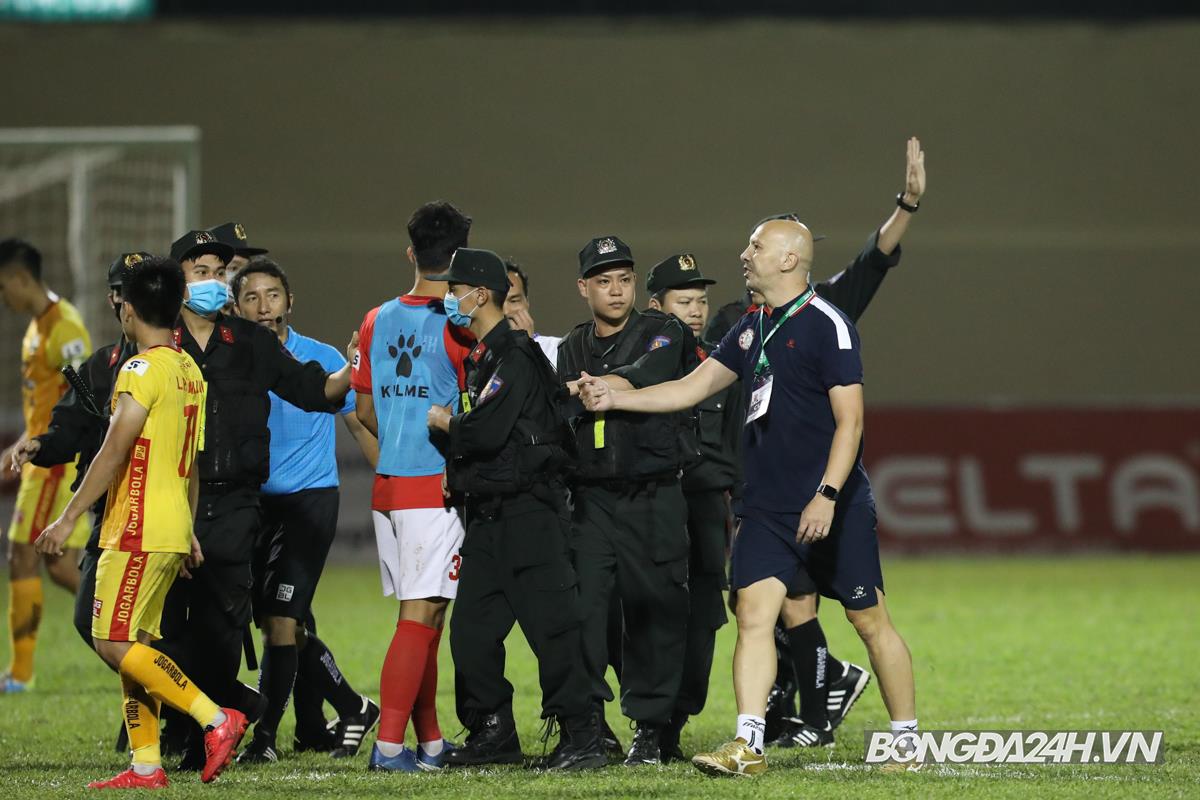 trợ lý HLV TP Hồ Chí Minh Pena Viegas Luis Filipe Thanh Hóa vs Hồ Chí Minh trợ lý HLV TP Hồ Chí Minh Pena Viegas Luis Filipe Thanh Hóa vs Hồ Chí Minh