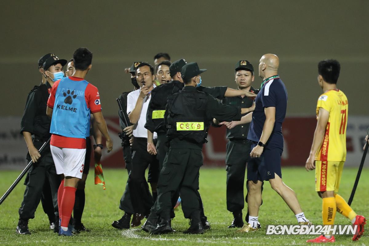 trợ lý HLV TP Hồ Chí Minh Pena Viegas Luis Filipe Thanh Hóa vs Hồ Chí Minh trợ lý HLV TP Hồ Chí Minh Pena Viegas Luis Filipe Thanh Hóa vs Hồ Chí Minh