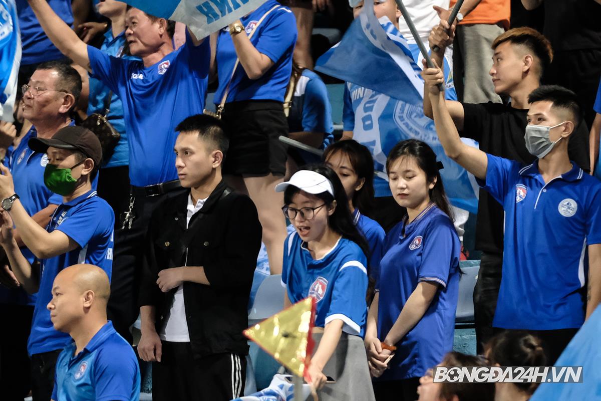 CĐV Quảng Ninh vs Hà Nội