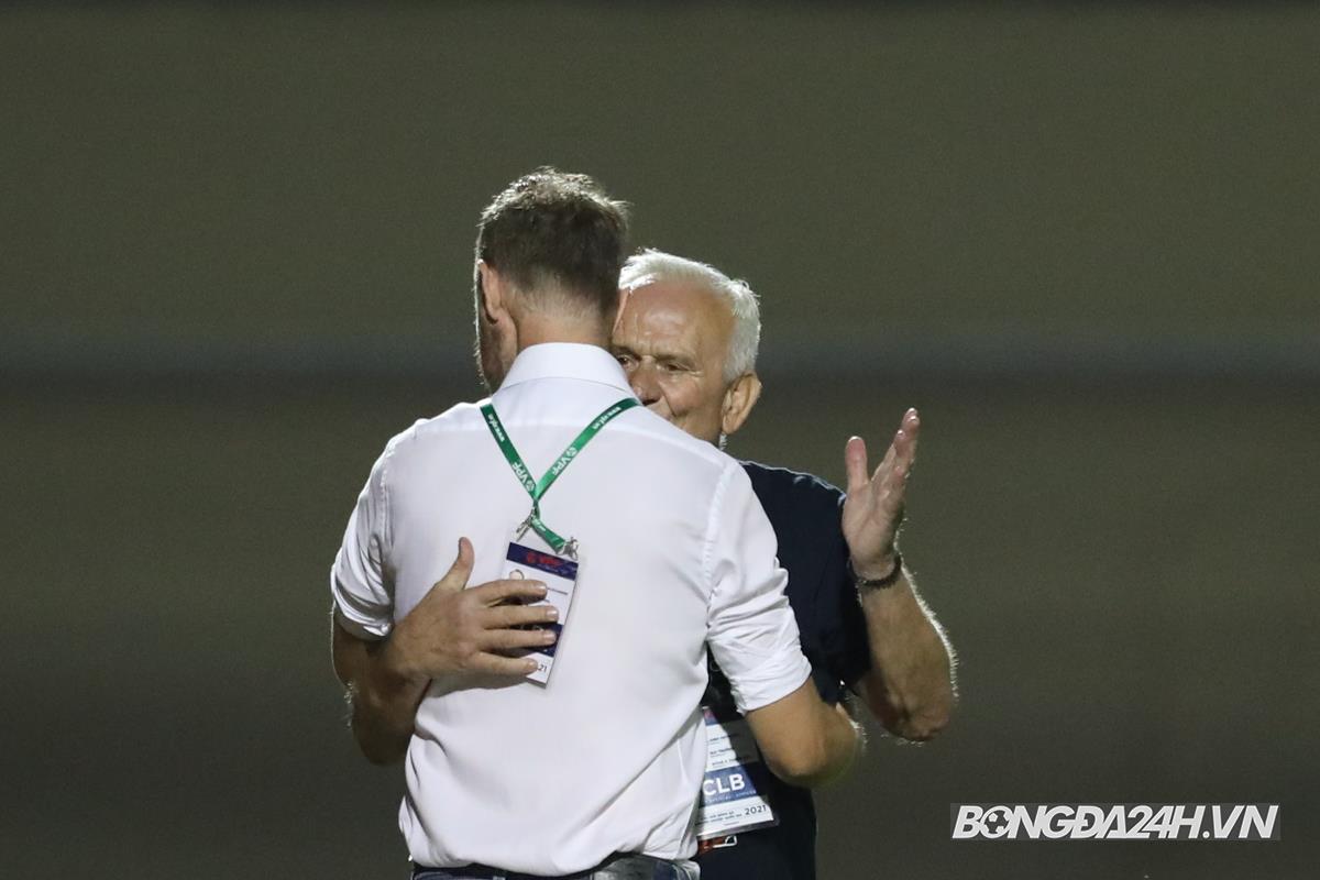 Ljupko Petrovic Alexandre Polking Thanh Hóa vs TP Hồ Chí Minh