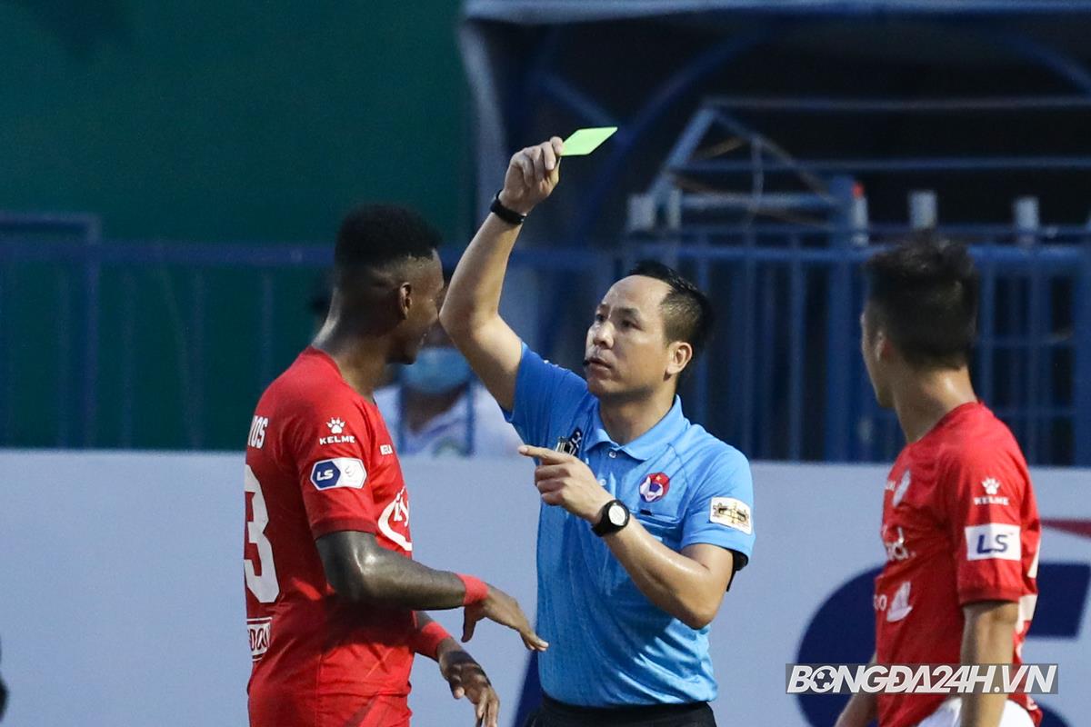 Nguyễn Viết Duẩn De Barros Junior Thanh Hóa vs TP Hồ Chí Minh