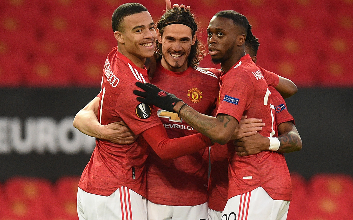 Cavani ghi bàn từ rất sớm cho Quỷ Đỏ