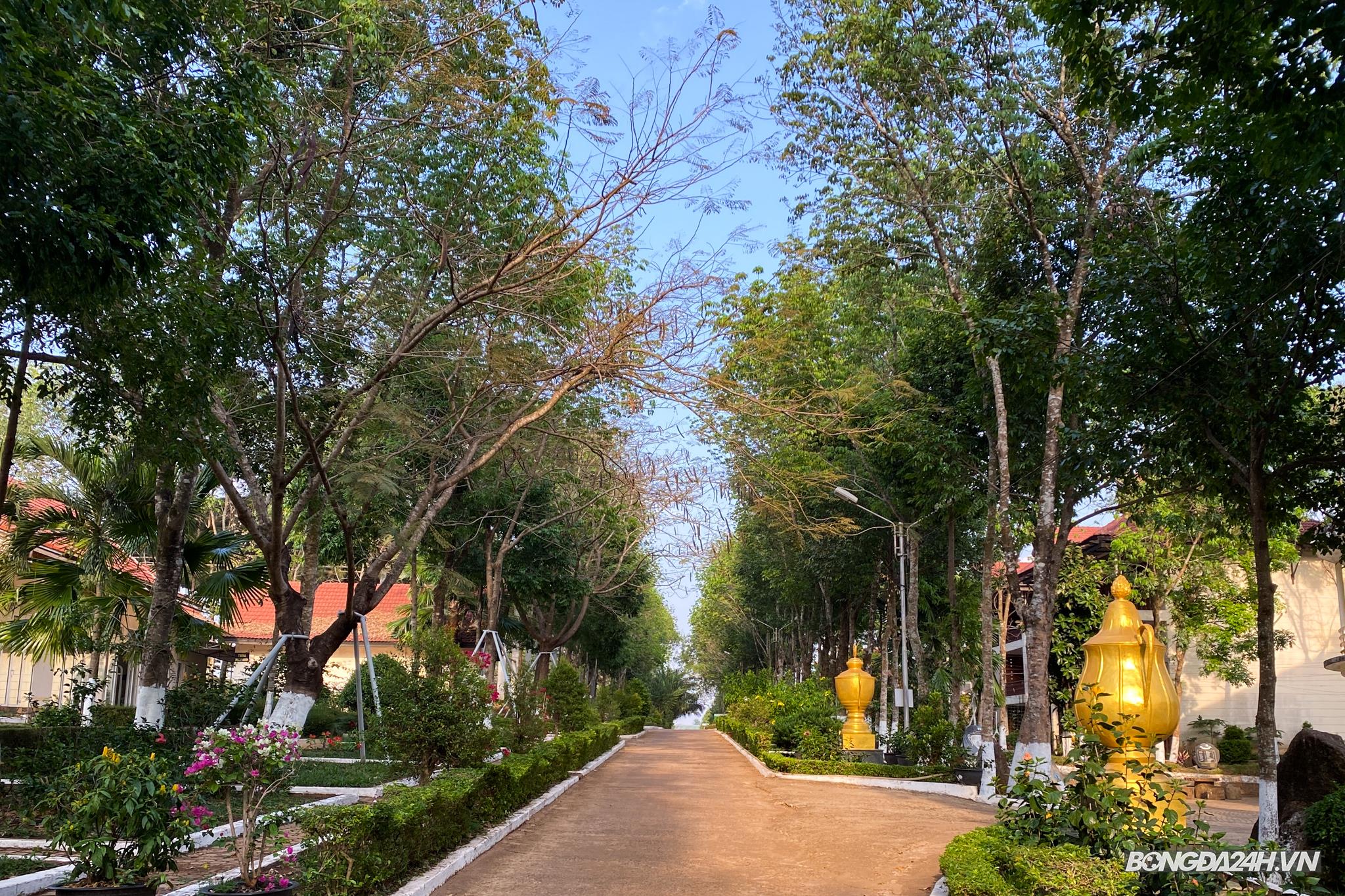 bản doanh của CLB HAGL tại núi Hàm Rồng