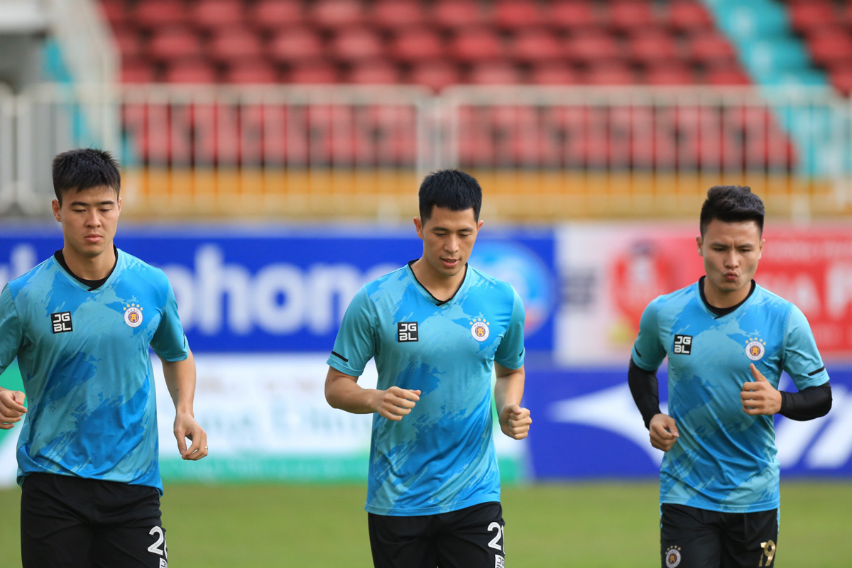 Duy Mạnh Đình Trọng Quang Hải CLB Hà Nội tập 17/4