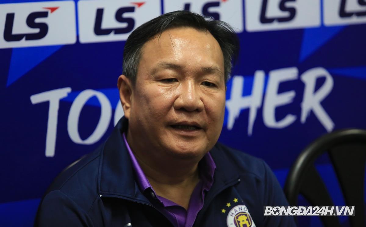 HLV Hoàng Văn Phúc họp báo trước trận Hà Nội vs HAGL 17/4