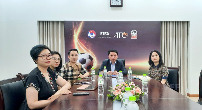 DFL trao đổi kiến thức với VFF, VPF và Next Media hình ảnh