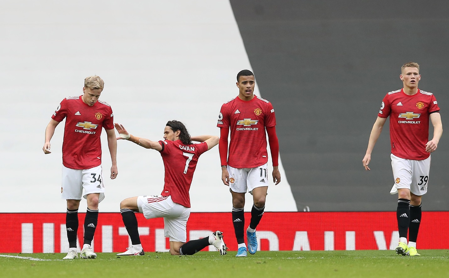 Tương lai nào cho Donny van de Beek ở Man Utd?