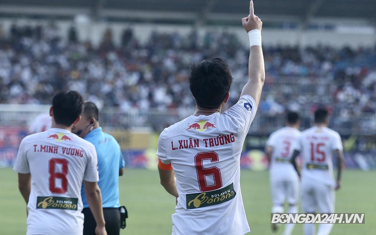Xuân Trường tiếc nuối khi dành cả thanh xuân để trụ hạng 1