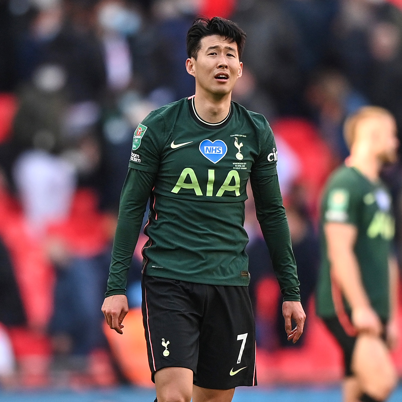 Tottenham thất bại, Son Heung Min lại khóc