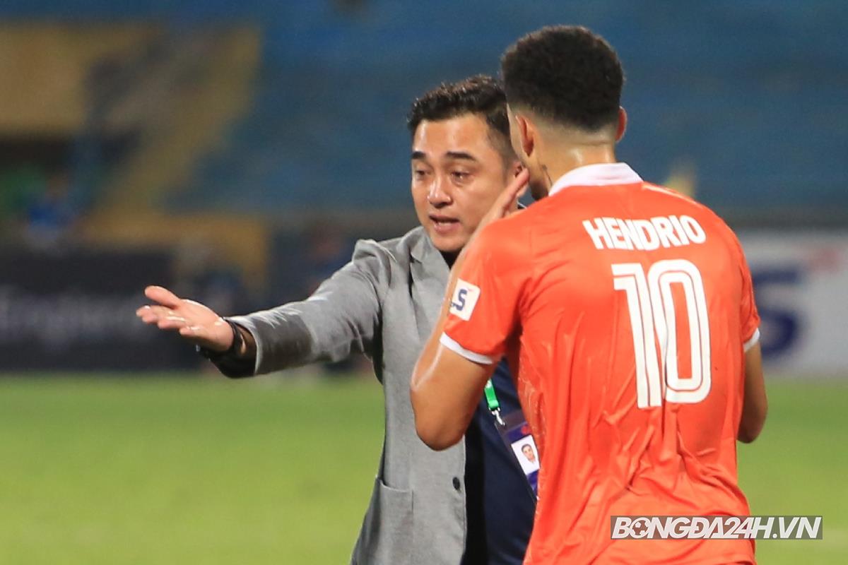 Hà Nội 0-1 Bình Định Hà Nội 0-1 Bình Định