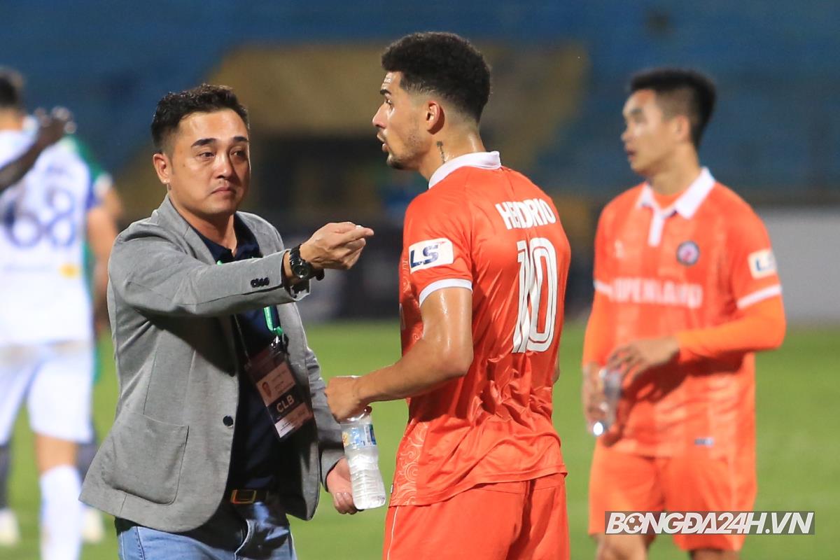 Hà Nội 0-1 Bình Định Hà Nội 0-1 Bình Định