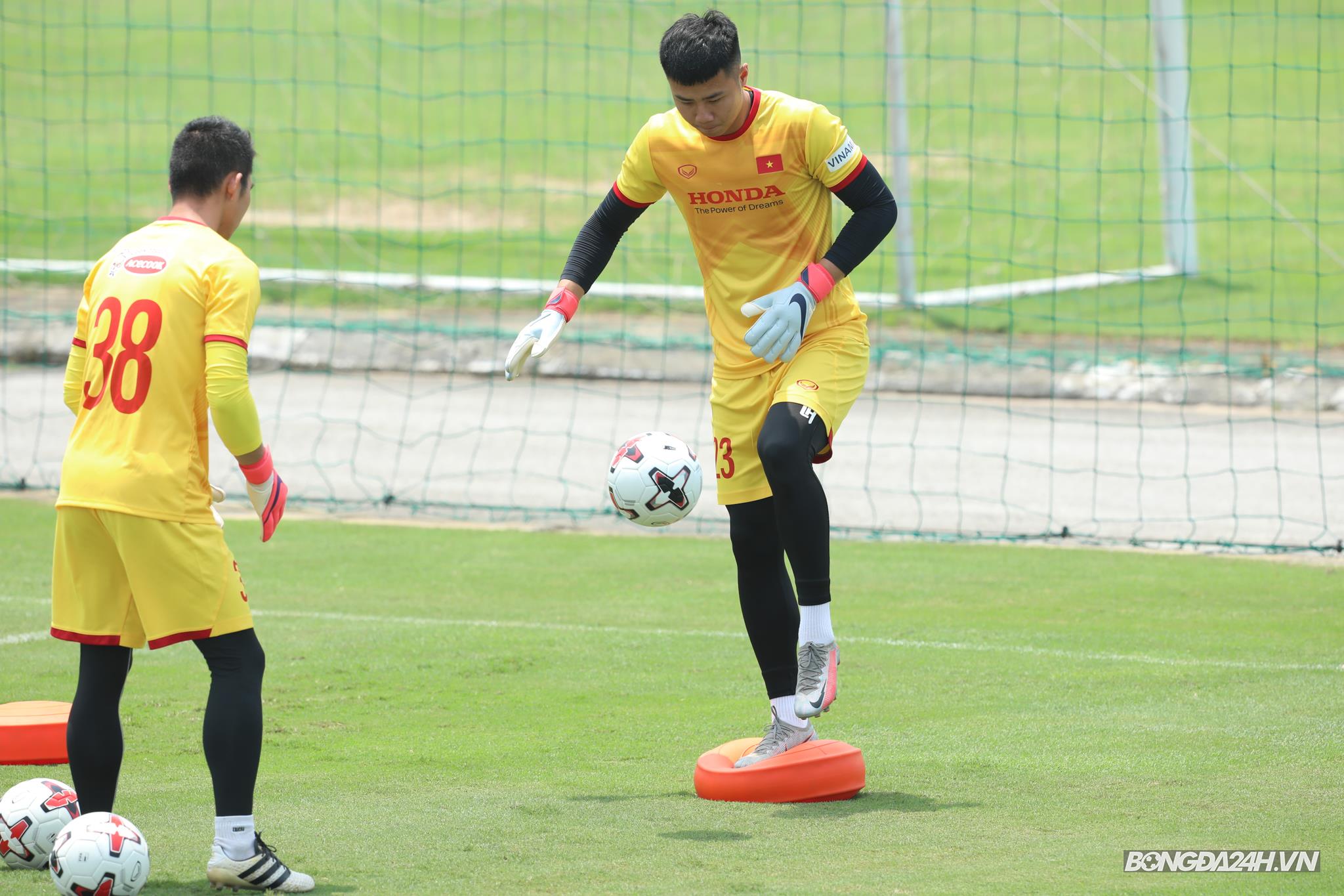 Văn Toản ĐT Việt Nam