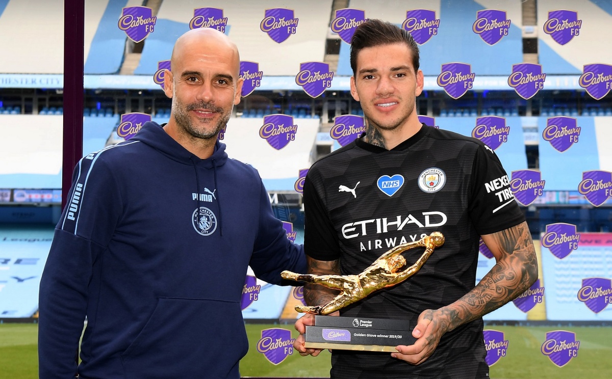 Ederson giành găng tay vàng với 19 lần giữ sạch lưới