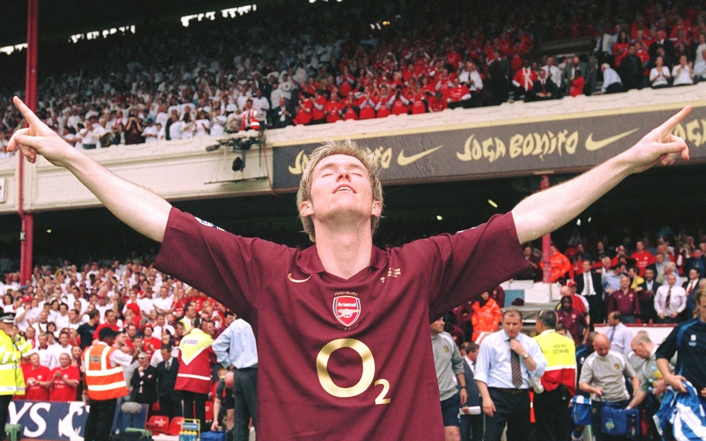 Alexander Hleb: Khi tiếc nuối là nỗi đau biết thở