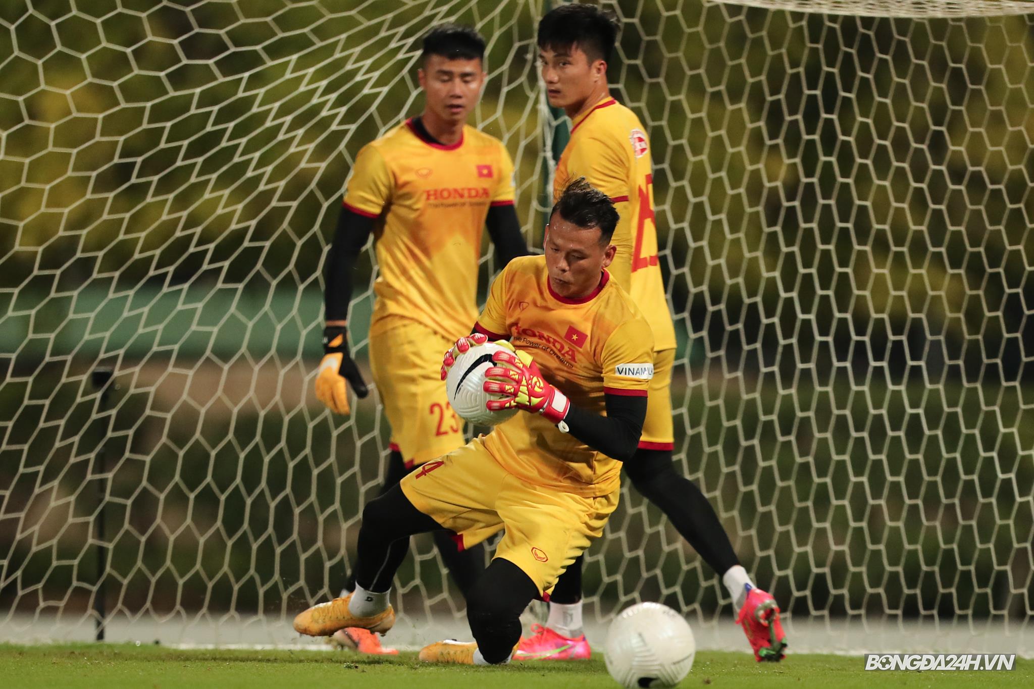 Bùi Tấn Trường thủ môn ĐT Việt Nam