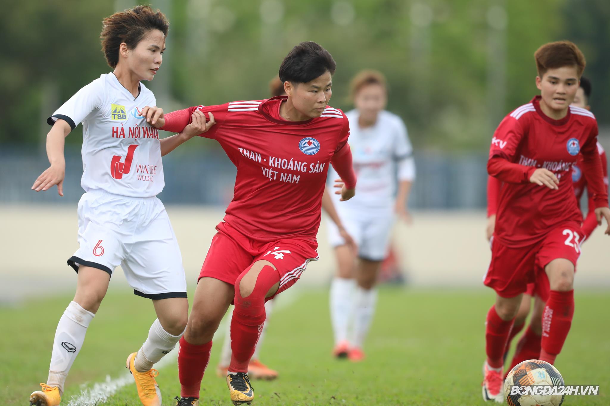 Hồ Thị Quỳnh Trần Thị Thu Xuân Hà Nội vs Than khoáng sản