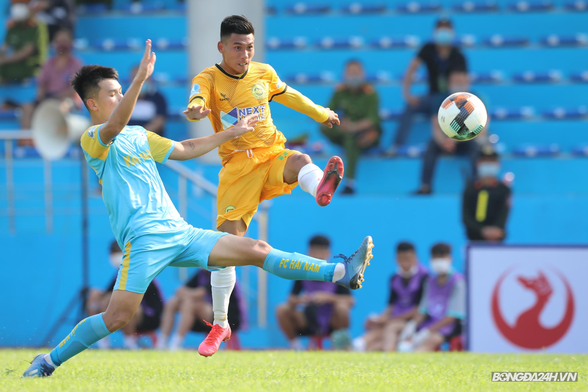 Hòa Bình vs Vĩnh Phúc