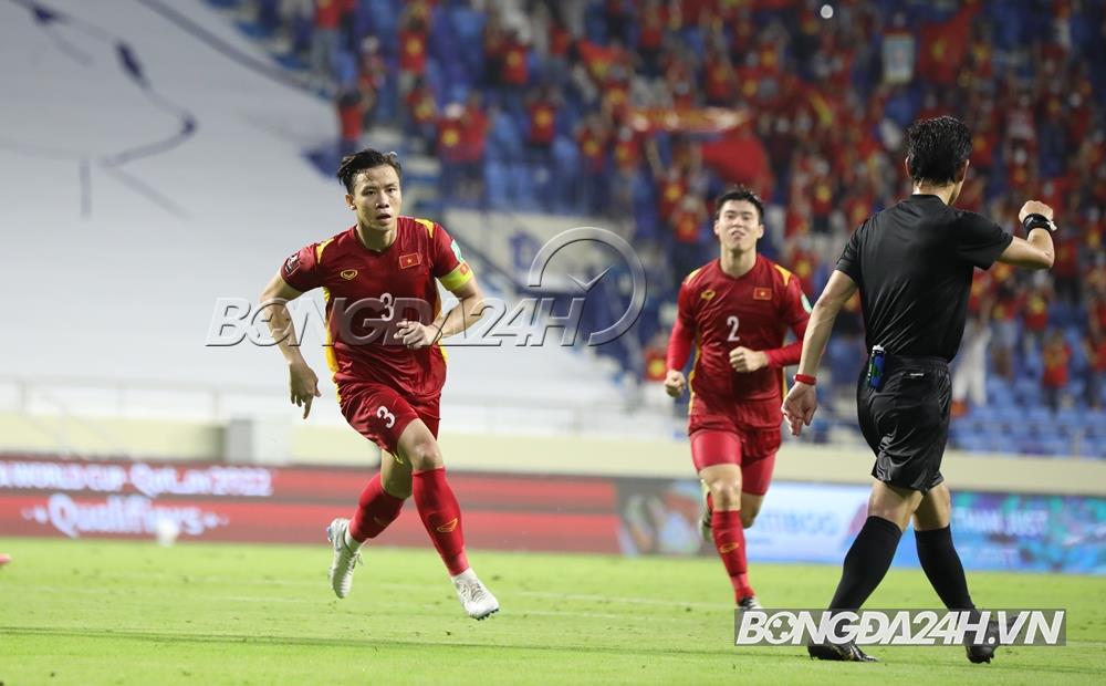 Quế Ngọc Hải ăn mừng