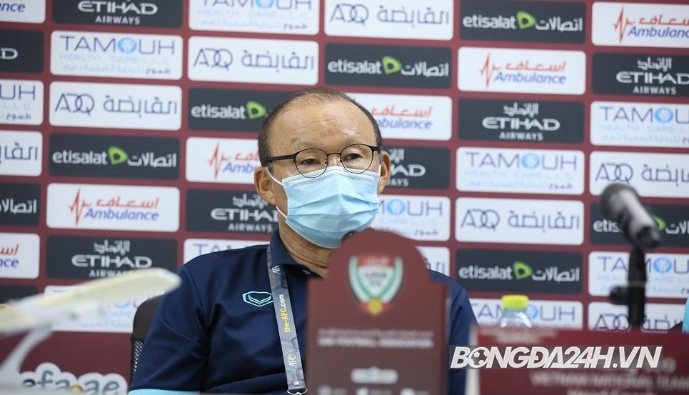 HLV Park Hang Seo muốn các học trò chơi hết mình trước UAE