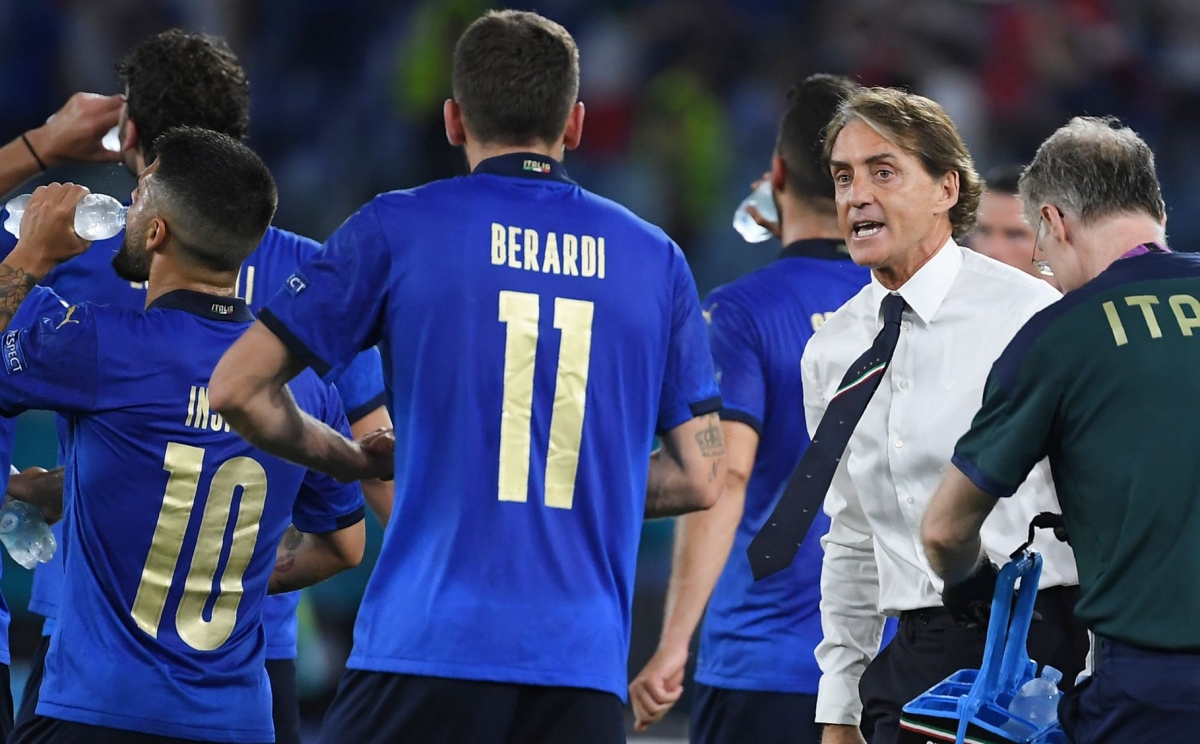 Italia đối mặt với thách thức dù toàn thắng 2 trận đầu tiên vòng bảng