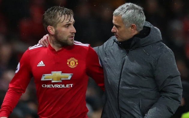 Mourinho đáp trả Luke Shaw