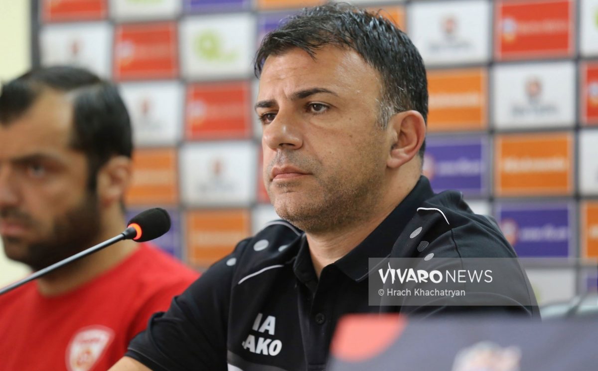 HLV Igor Angelovski chia sẻ sau trận thua Hà Lan HLV Igor Angelovski chia sẻ sau trận thua Hà Lan