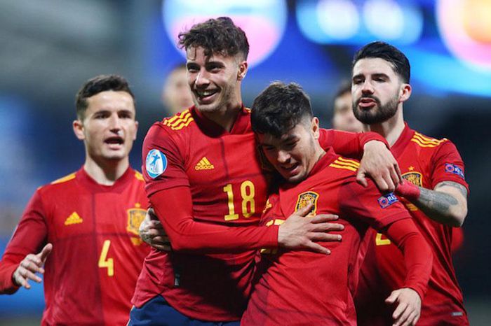 Tây Ban Nha tại EURO 2020: Khó chạm tới ngai vàng