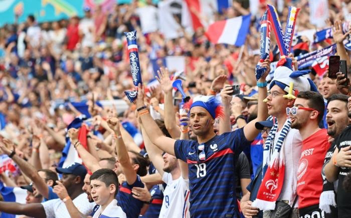 6 CĐV Pháp nhầm đường từ Budapest thành Bucharest