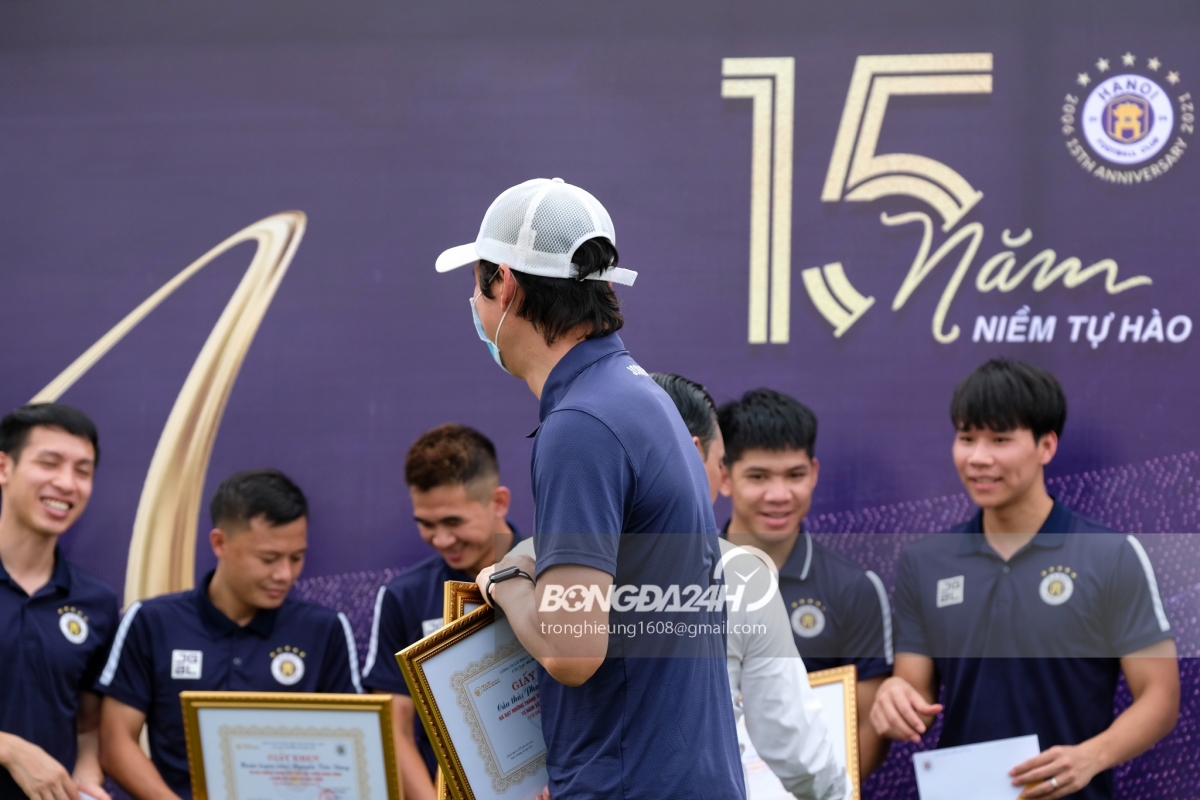 HLV Park Choong Kyun trong ngày CLB Hà Nội kỷ niệm 15 năm thành lập