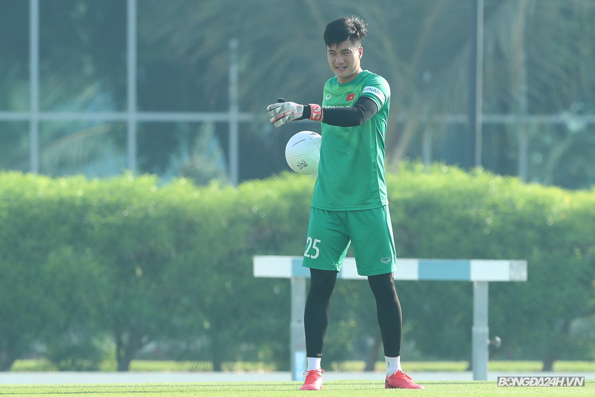 Văn Hoàng ĐT Việt Nam