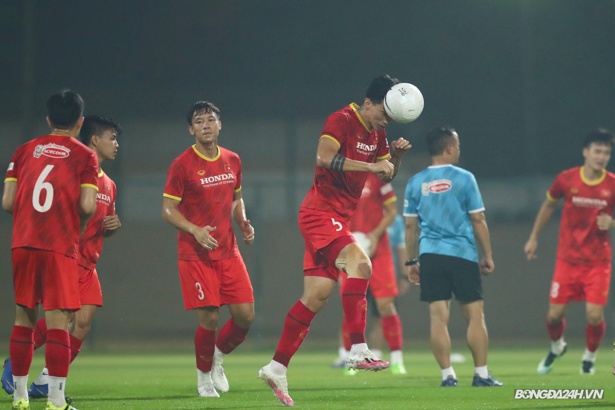 Đoàn Văn Hậu ĐT Việt Nam