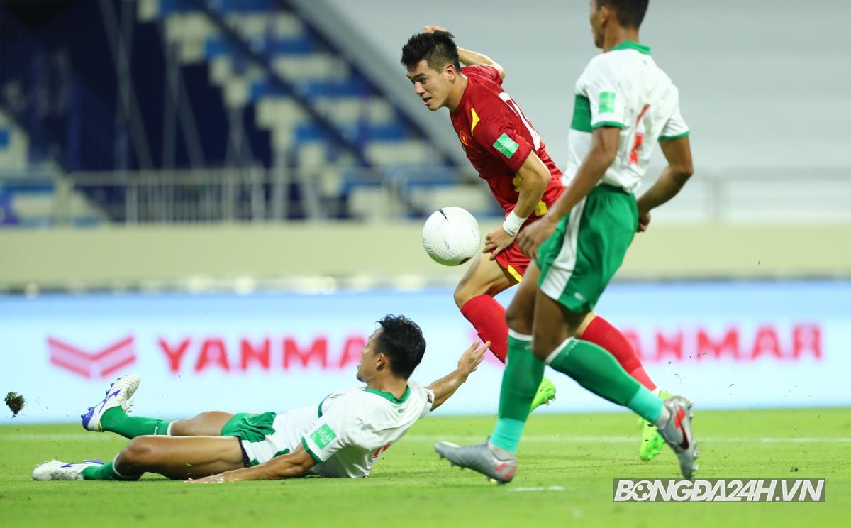 Tiến Linh vs Indonesia 7/6