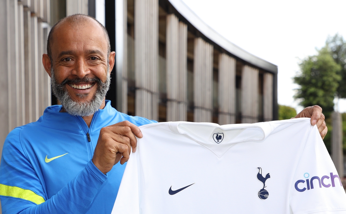 Tottenham công bố Nuno Santo
