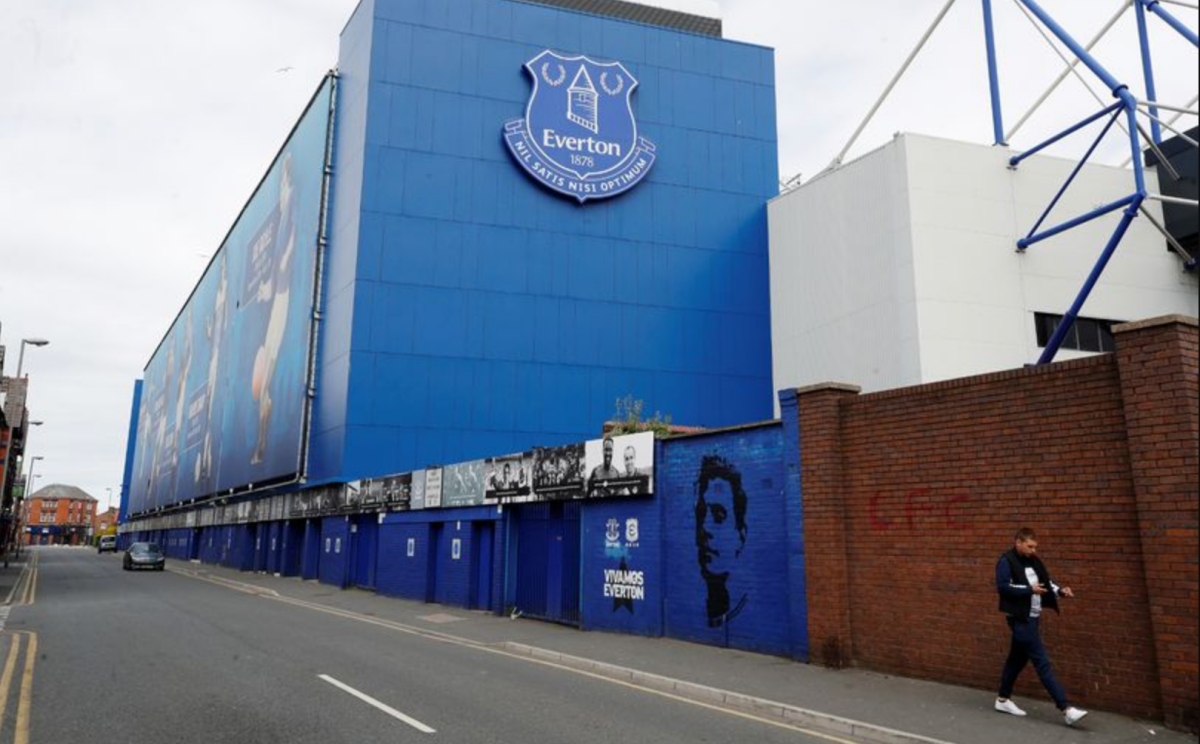 Richard Keys chế nhạo Everton có kế hoạch chuyển sân tập đến London