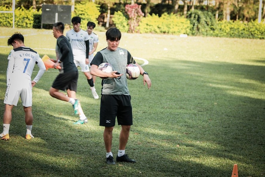 HLV Park Hang Seo trọng dụng chuyên gia phân tích dữ liệu Kim Tae Min từ HAGL HLV Park Hang Seo trọng dụng chuyên gia phân tích dữ liệu Kim Tae Min từ HAGL