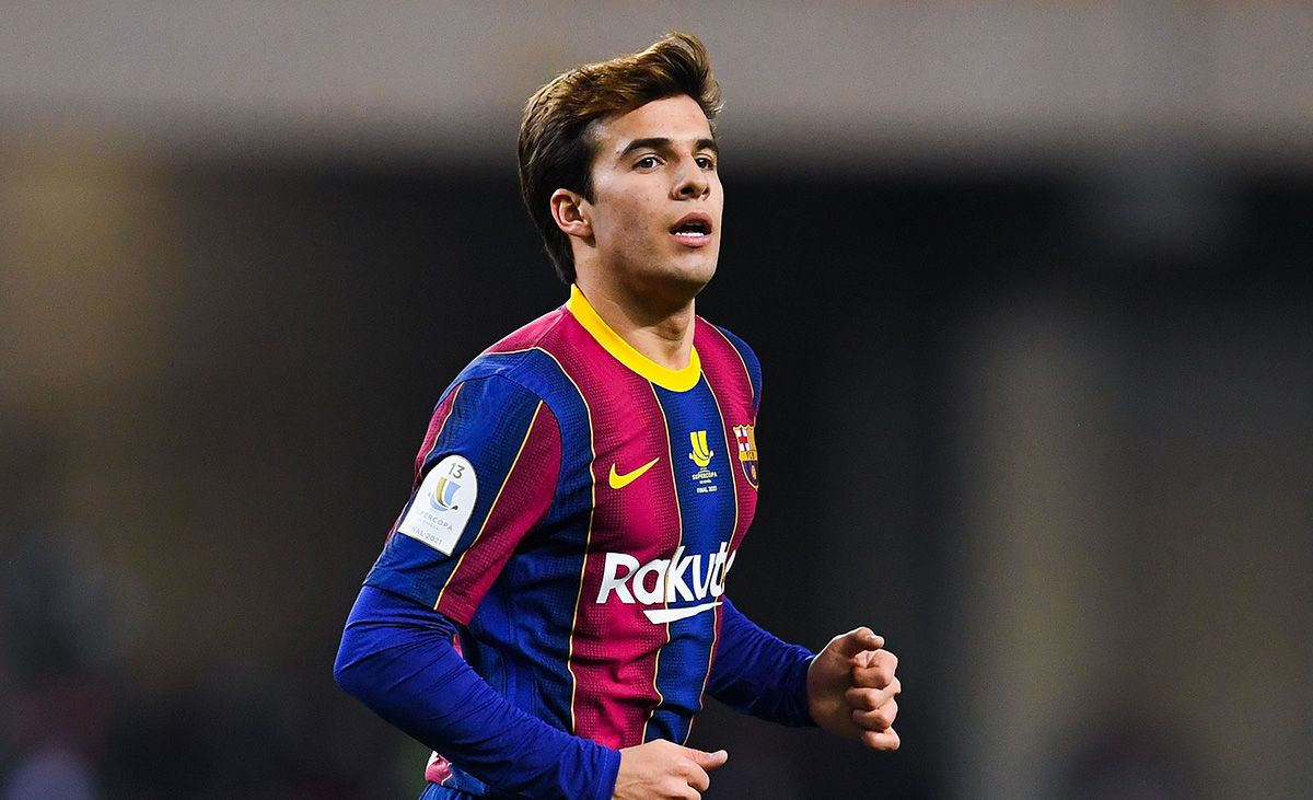 Tại sao Riqui Puig không thể bứt phá ở Barcelona và chọn LA Galaxy 2