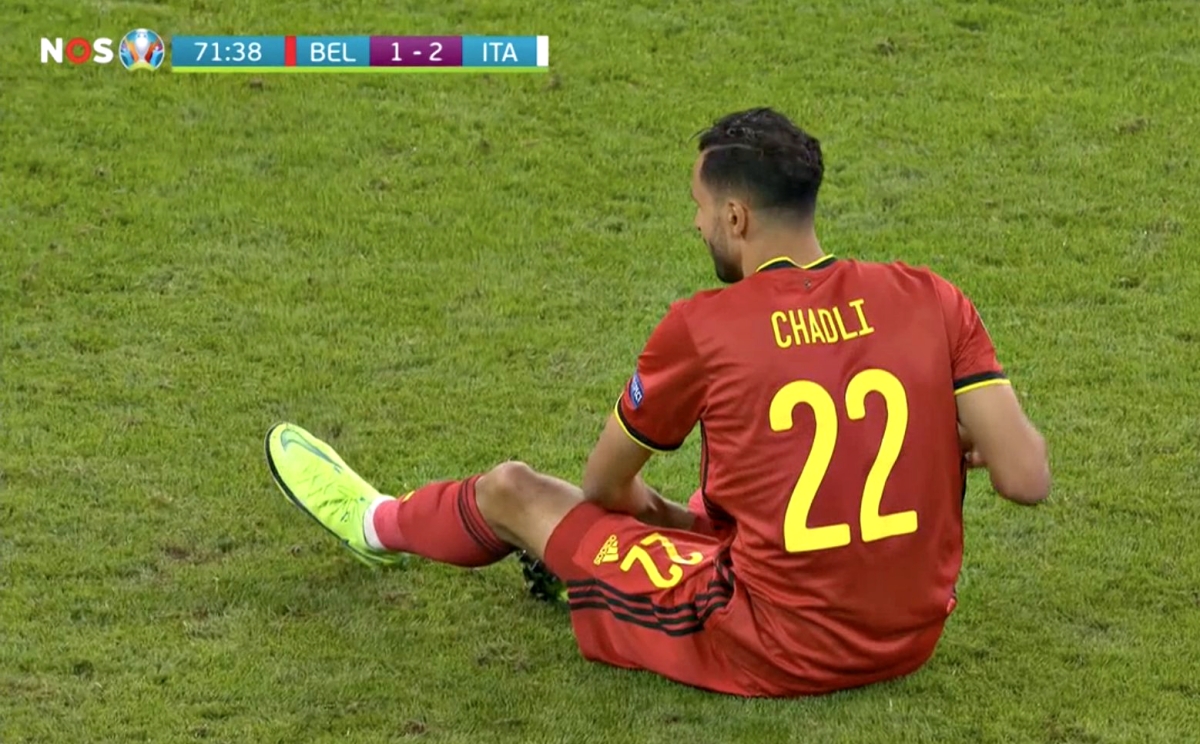 Nacer Chadli chấn thương sau 5 phút góp mặt Bỉ vs Italia