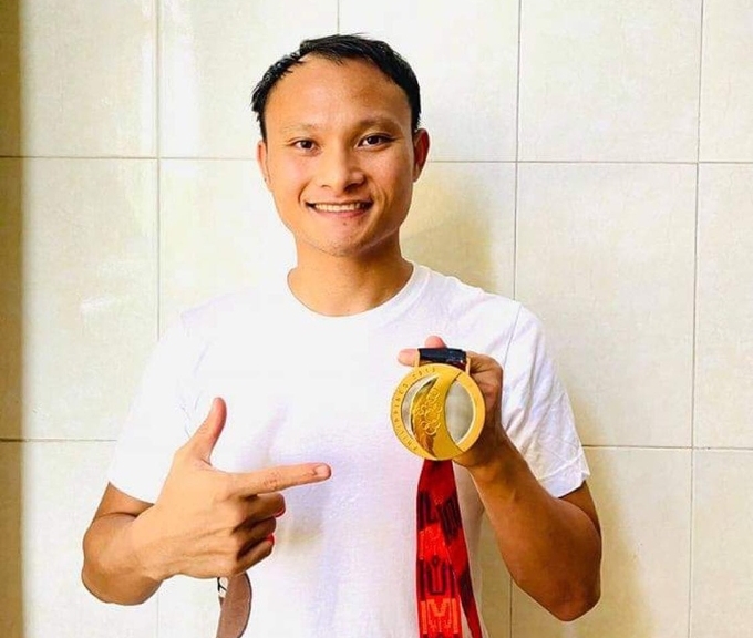 Trọng Hoàng bán đấu giá huy chương SEA Games