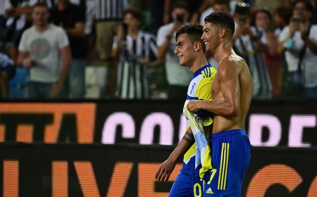 Xấu hổ với pha ăn mừng hụt của Ronaldo Xấu hổ với pha ăn mừng hụt của Ronaldo