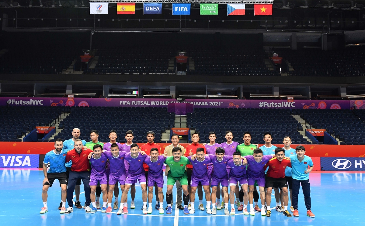 ĐT futsal Việt Nam quyết không buông xuôi trước Nga