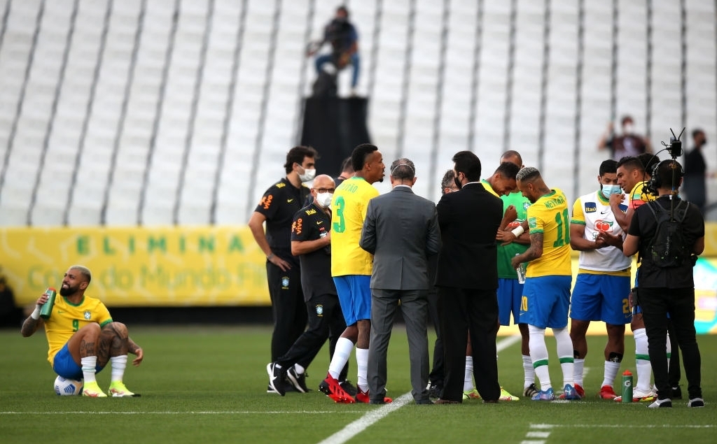 Trận đấu giữa Brazil vs Argentina bị dừng 6/9