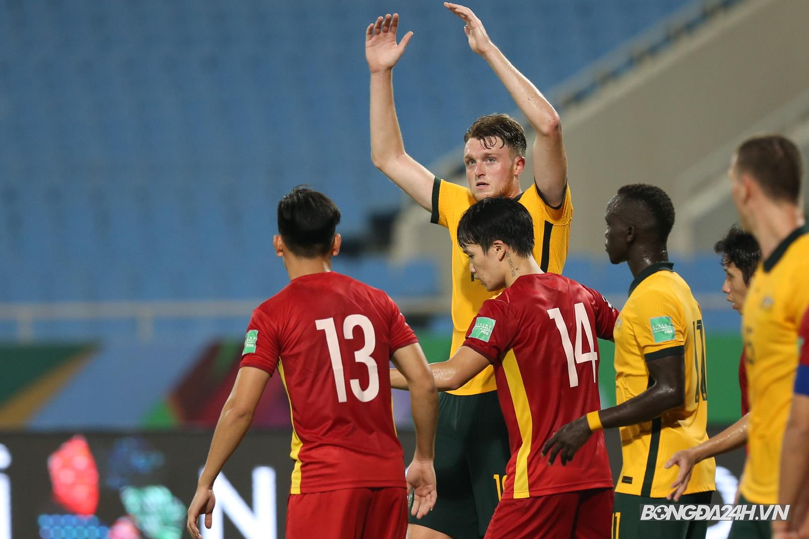 Hoàng Đức Harry Souttar ĐT Việt Nam vs  Australia